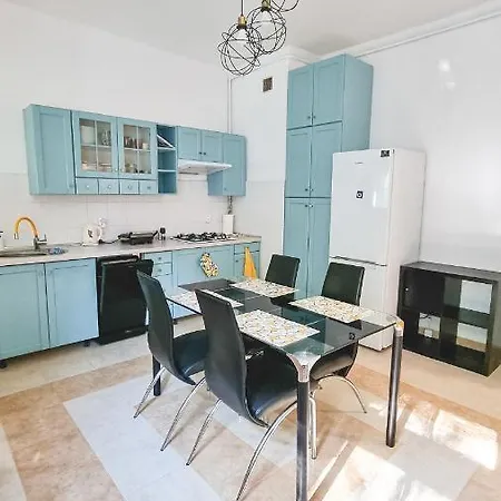 Rybnicka 10 アパートホテル *